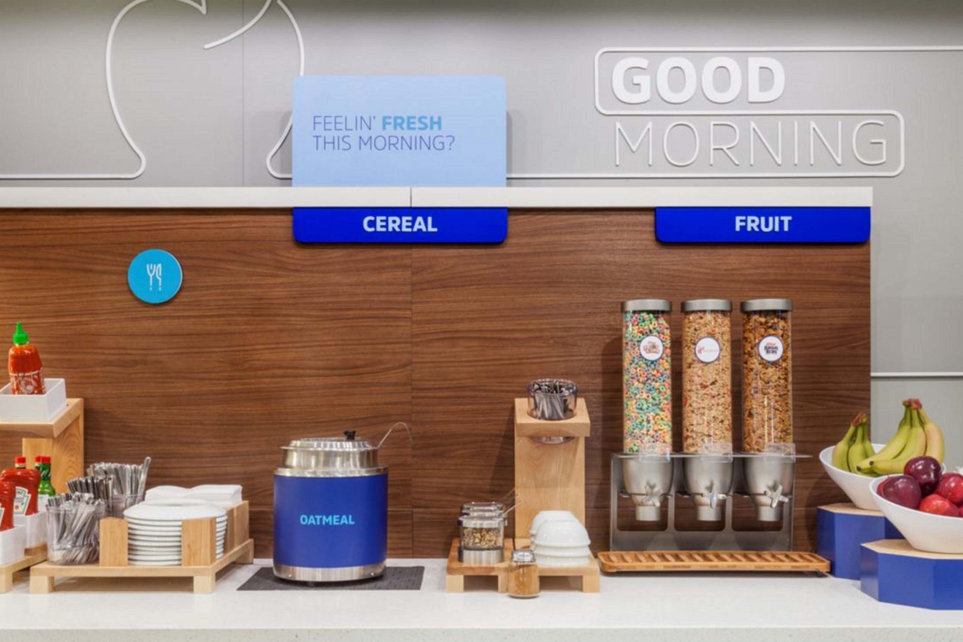 Holiday Inn Express London-I-70 By Ihg Экстерьер фото