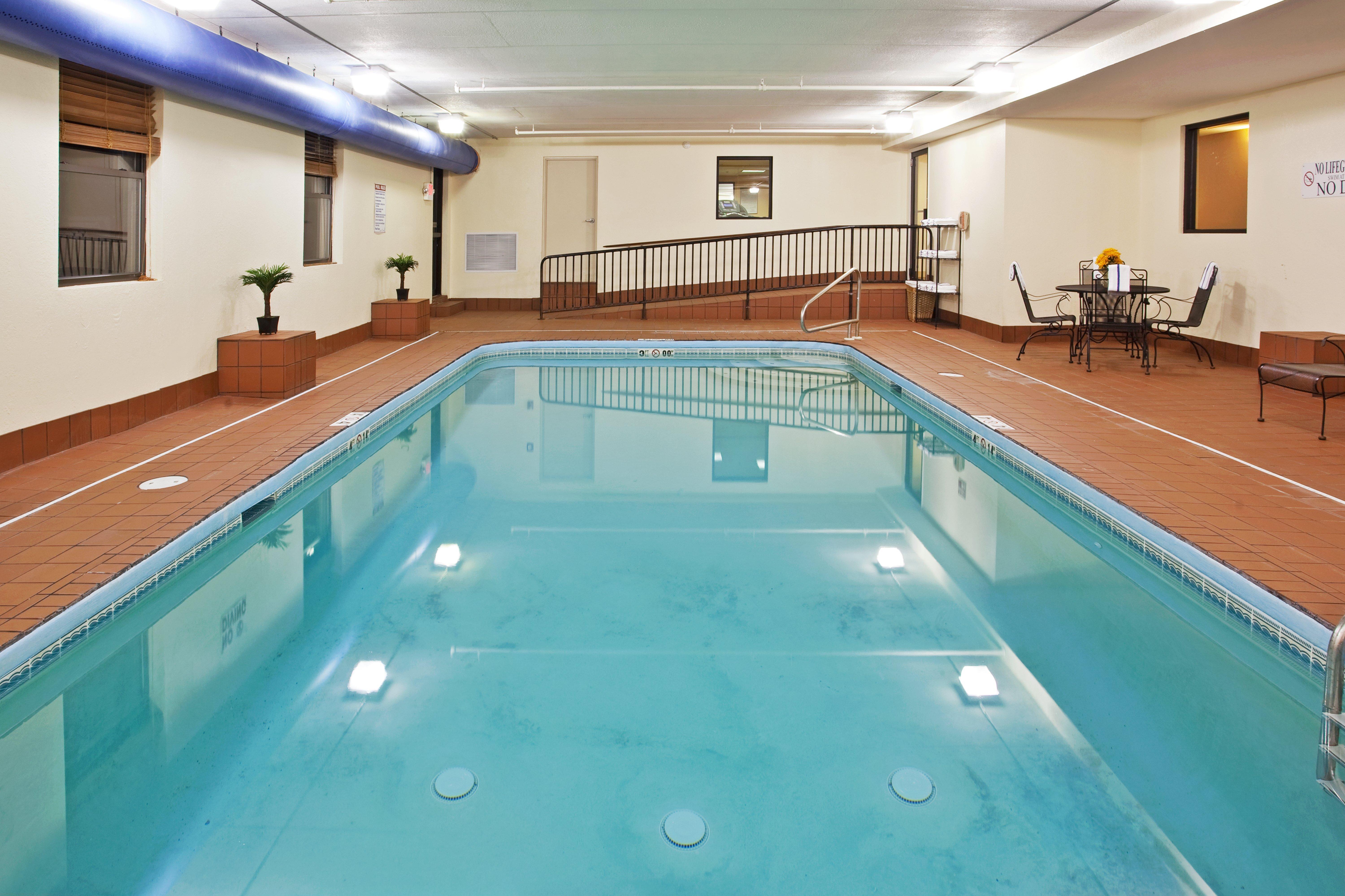 Holiday Inn Express London-I-70 By Ihg Экстерьер фото