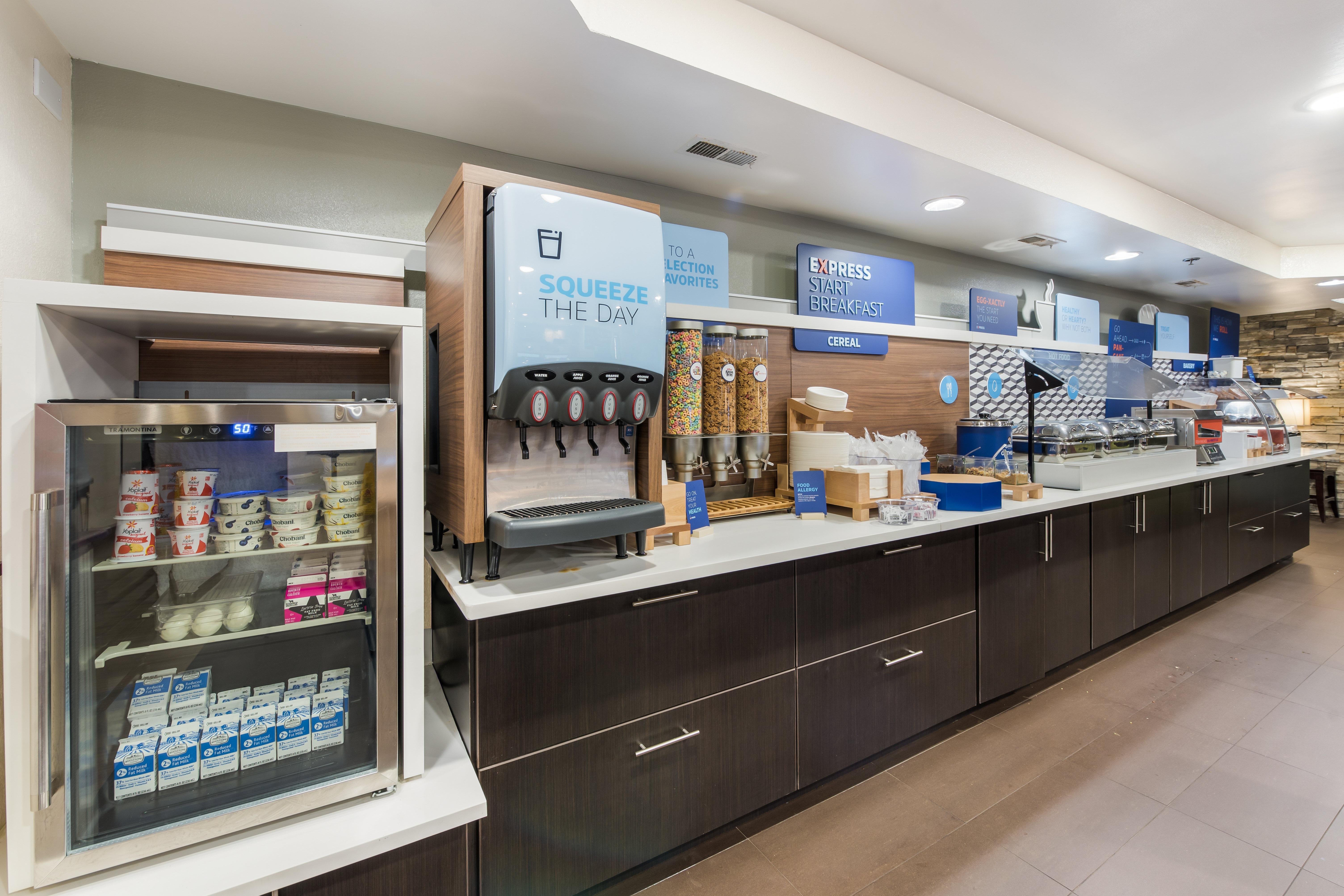 Holiday Inn Express London-I-70 By Ihg Экстерьер фото