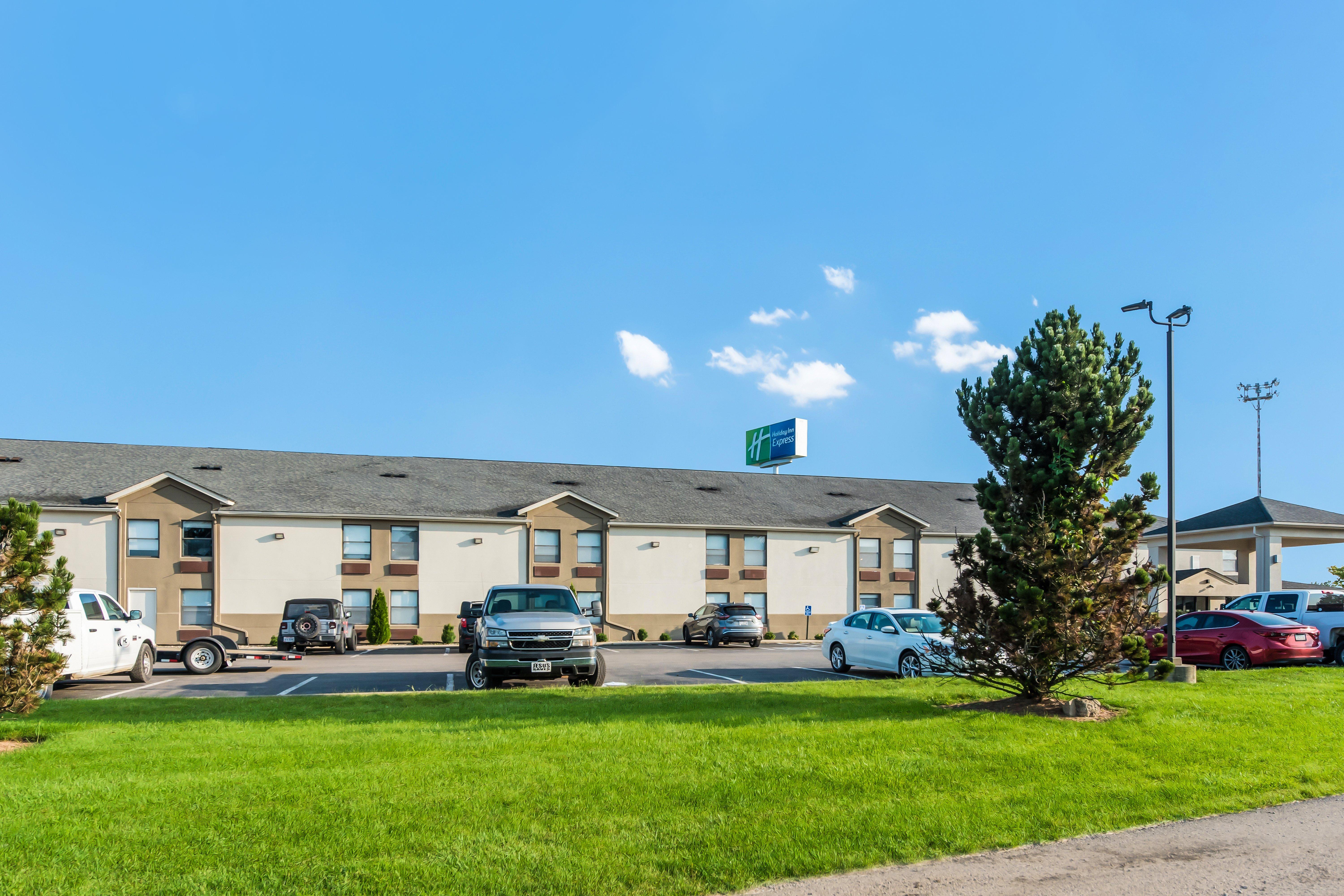 Holiday Inn Express London-I-70 By Ihg Экстерьер фото