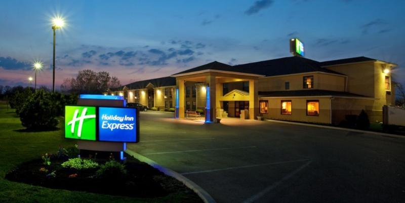 Holiday Inn Express London-I-70 By Ihg Экстерьер фото
